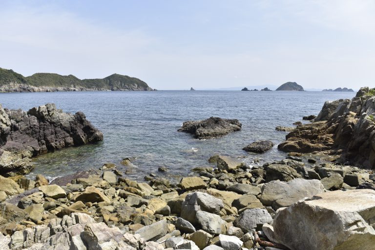 市の浦地磯